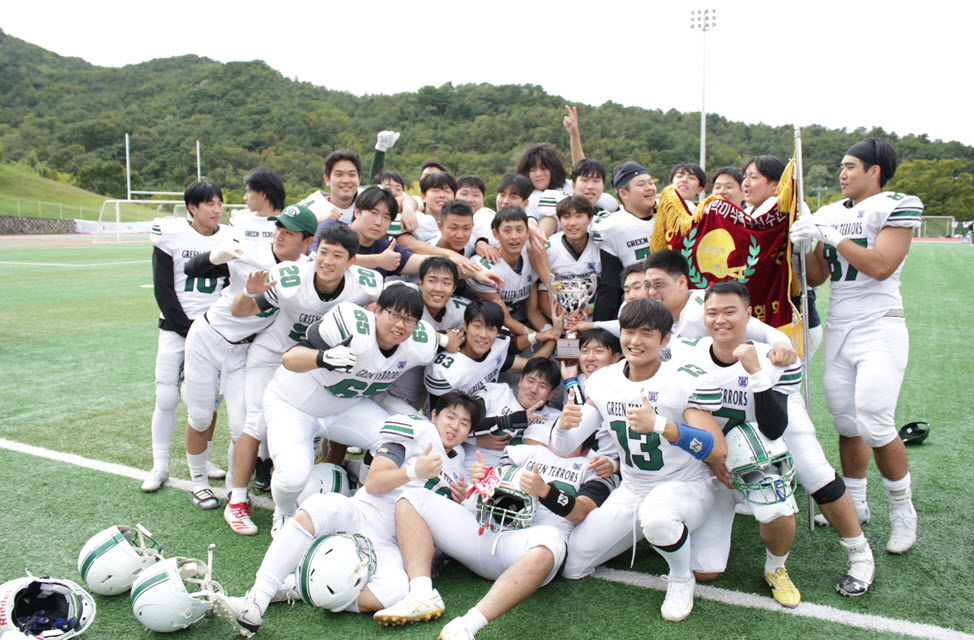 2023 서울 추계대학선수권전에서 우승한 서울대 미식축구부 ‘그린테러스’