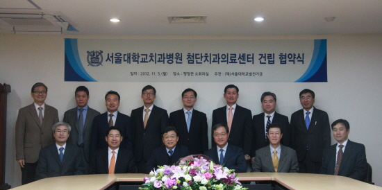 오연천 총장과 김명진 원장 일행