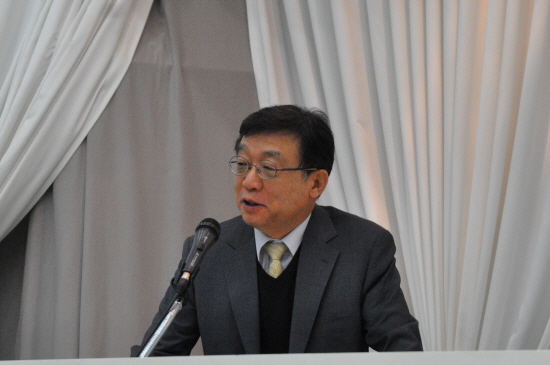 환영인사하는 오연천 총장