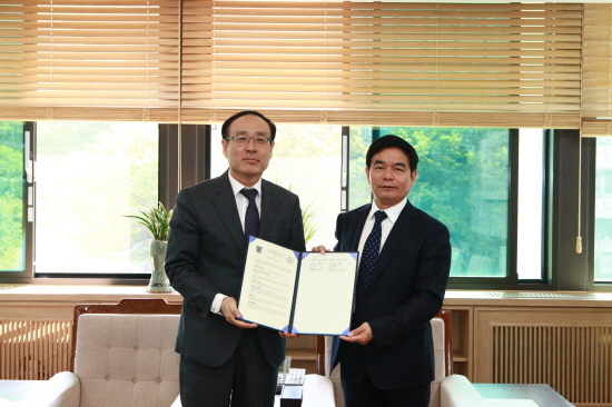 오세정 총장과 동치 베이징사범대학교 총장